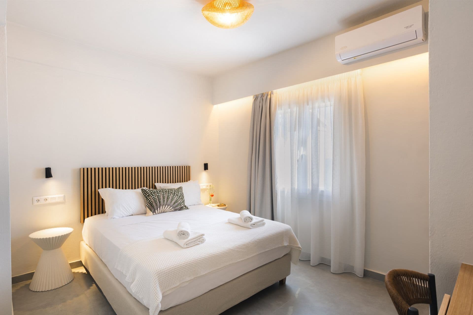 Executive Top Floor Two-Bedroom Apartment With Balcony & Sea View